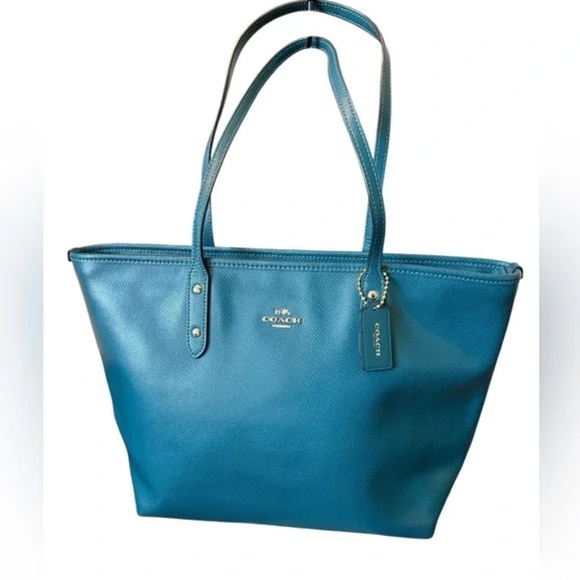 Handbags - Coach Bag Giveaway @thefrankenfinds